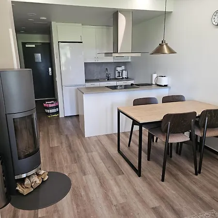 Luhtitalon Alakerran Superior Vuokralle Viikoksi 29 Huoneisto